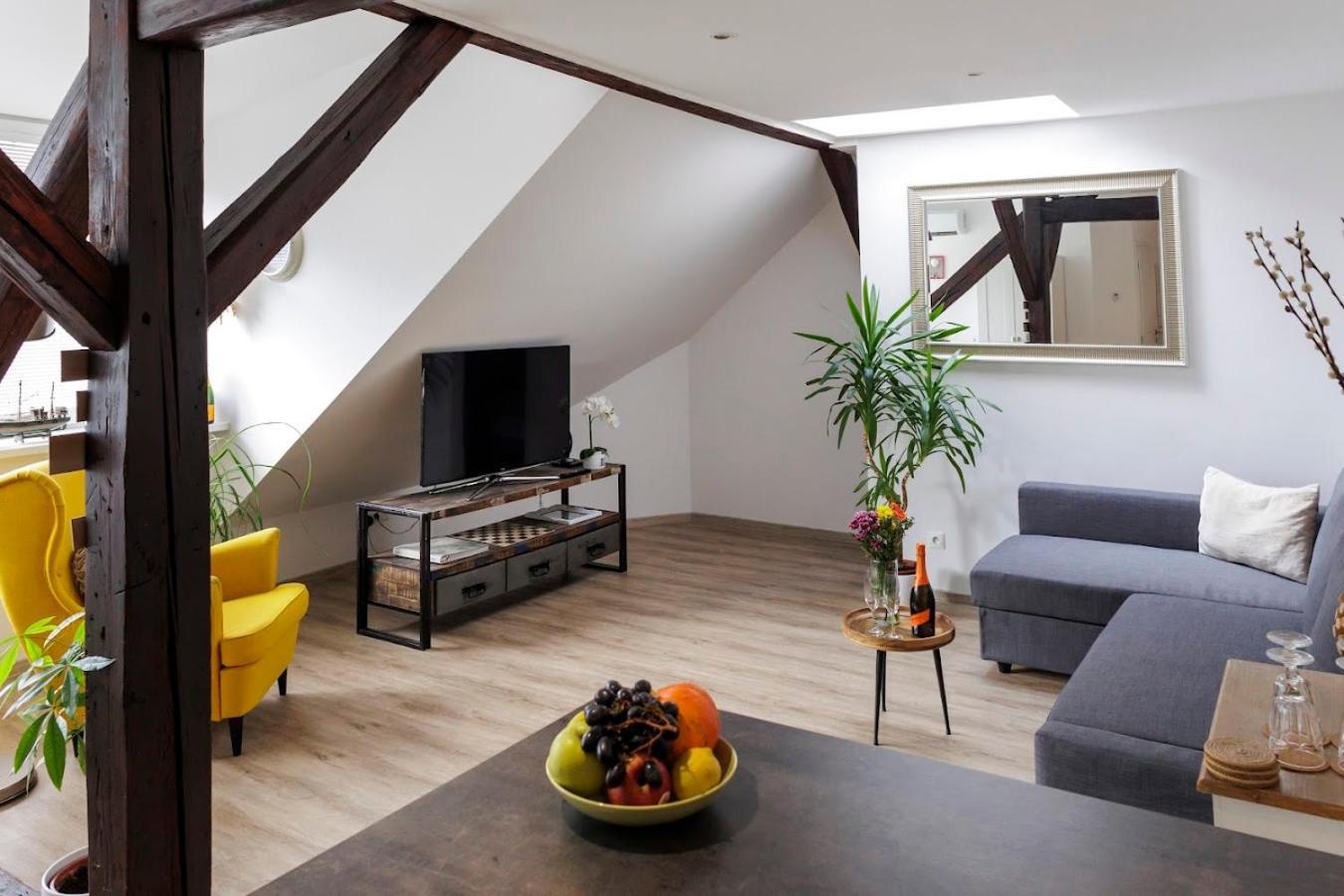 Vip Apartment In Old Town With Free Parking براتسيلافا المظهر الخارجي الصورة