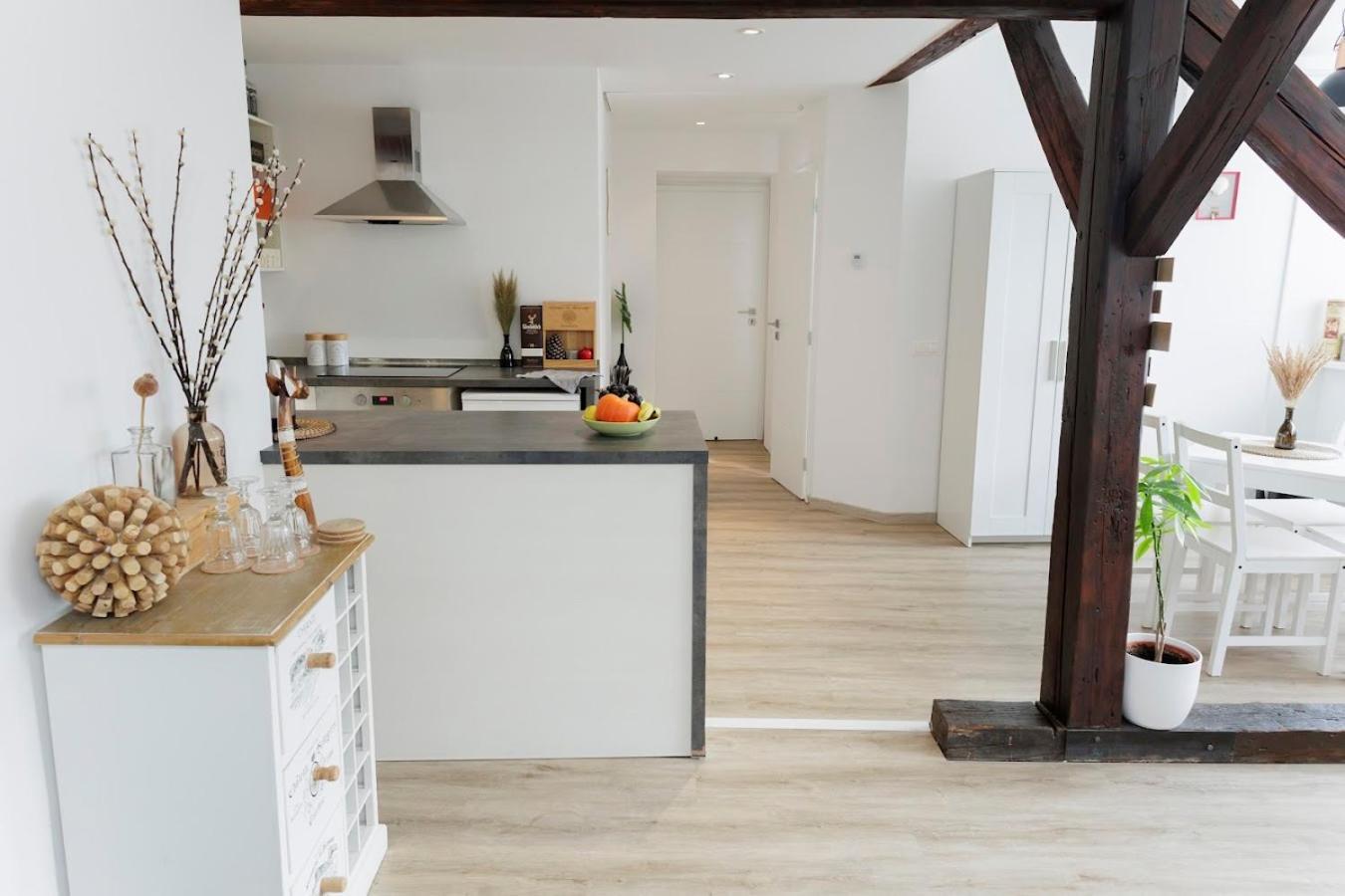 Vip Apartment In Old Town With Free Parking براتسيلافا المظهر الخارجي الصورة